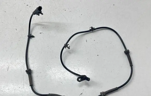 Nissan Qashqai ABS rear brake sensor 47900BR00A