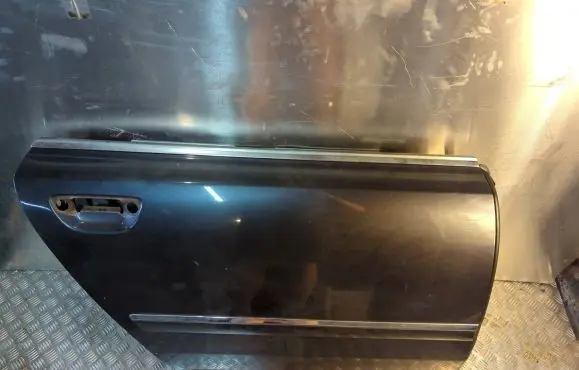 Audi A8 S8 D3 4E Rear door