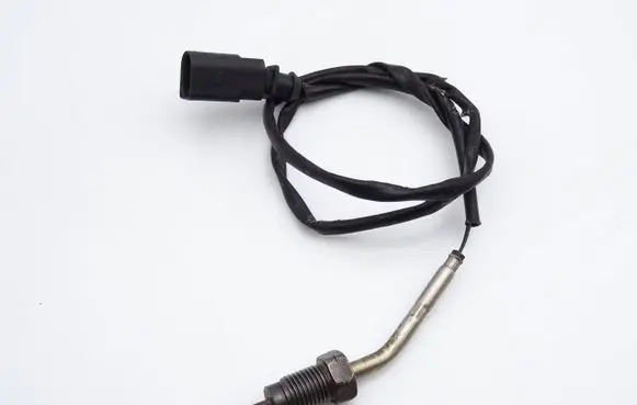 Volkswagen PASSAT B6 Exhaust gas temperature sensor 03L906088AP
