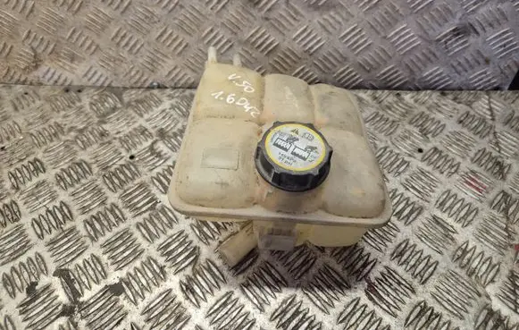 Volvo V50 Coolant expansion tank/reservoir 3M5H8K218