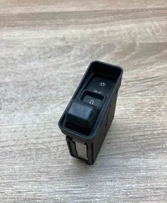 BMW 5 E34 Light switch 8351237