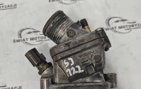 Thermostat/thermostat housing