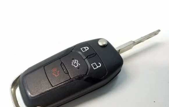 Ford Fusion II Ignition key/card DS7T15K601A