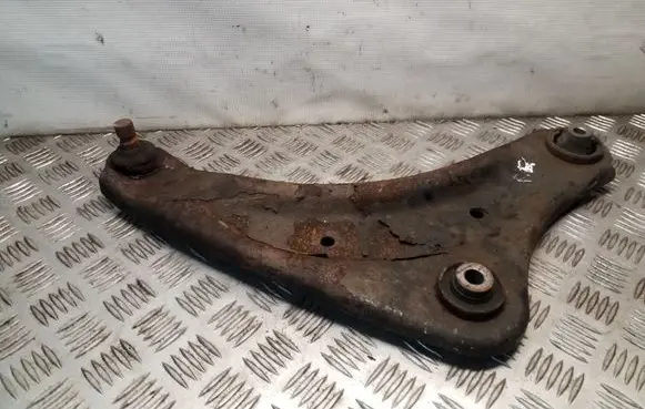 Nissan Juke I F15 Front lower control arm/wishbone