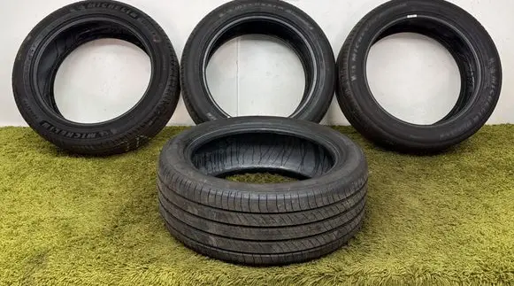 Mercedes-Benz E W214 R19 summer tire