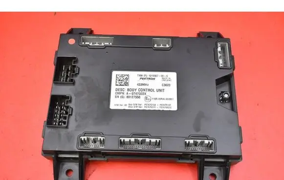 Tesla Model S Engine control unit/module ECU 1010907-00-G