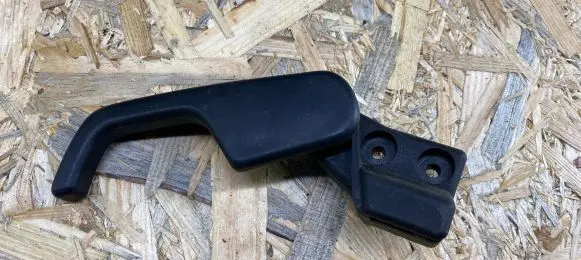 Volkswagen PASSAT B4 Engine bonnet (hood) release handle 3A1823533