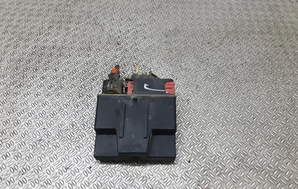 Citroen C4 I Glow plug pre-heat relay 9662570880