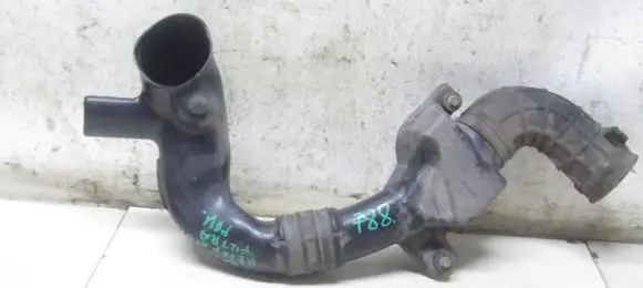 Honda CR-V Intake resonator 