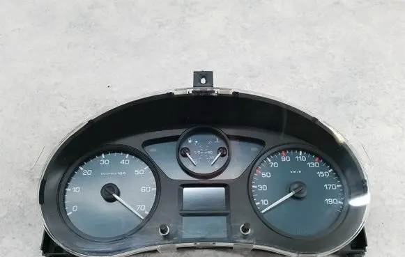Citroen Berlingo Speedometer (instrument cluster) 9665000480