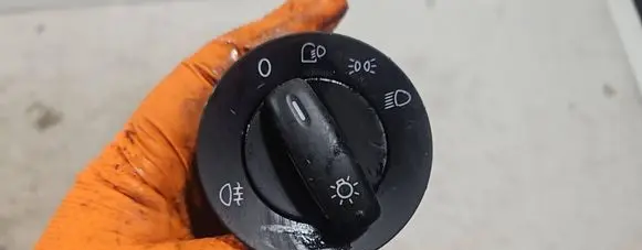Volkswagen PASSAT B6 Light switch 1K0941431