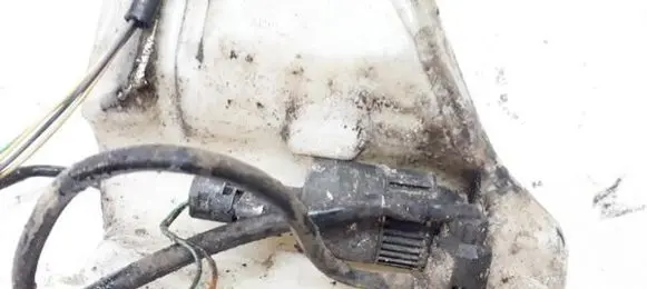 Renault Megane I Windscreen/windshield washer pump