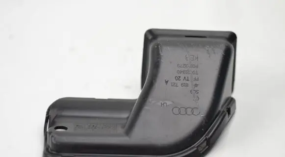 Audi A6 S6 C6 4F Air micro filter air duct channel part 4F1819721A P0103279