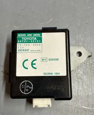 Toyota RAV 4 (XA20) Door central lock control unit/module 8974142151 2513000060