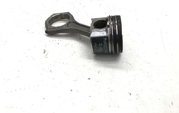 Subaru Forester SH Piston with connecting rod 1401101