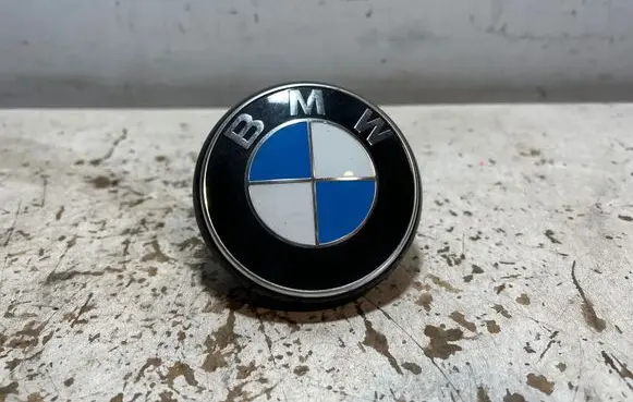 BMW 2 F44 Manufacturer badge logo/emblem 8118701 16523410