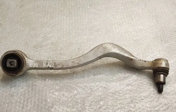 BMW 5 E39 Front control arm CCA1059 3003112914