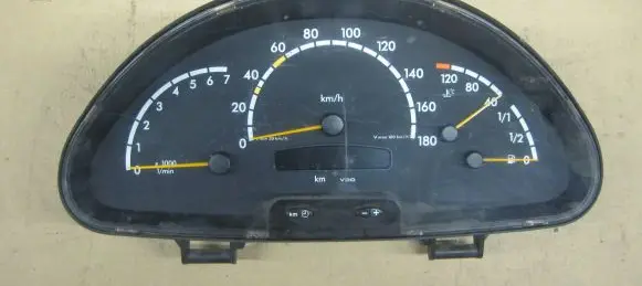 Mercedes-Benz A W168 Speedometer (instrument cluster) A1685400147