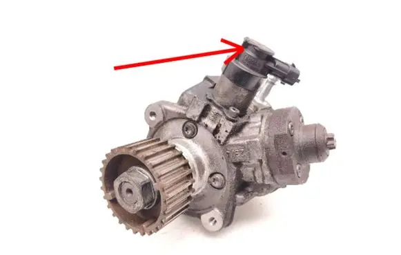 Opel Insignia A Fuel injection high pressure pump 55485045 0445010703