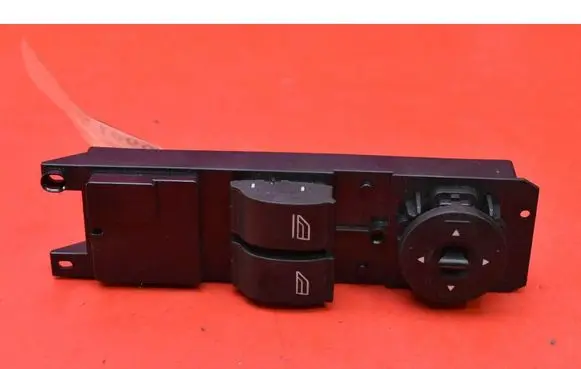 Ford Focus Electric window control switch AM5T14A132EA