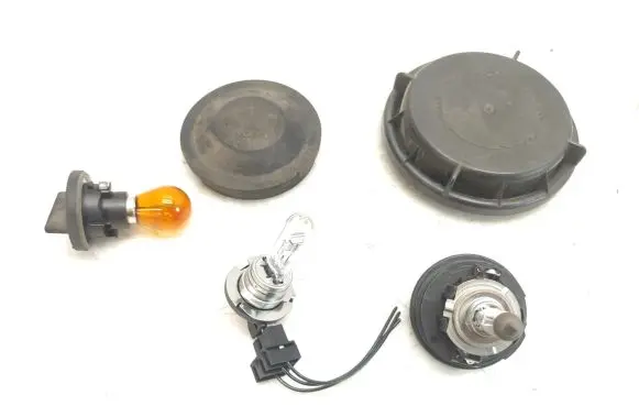 Volkswagen Golf Plus Headlight part 69946350 153873 14735300