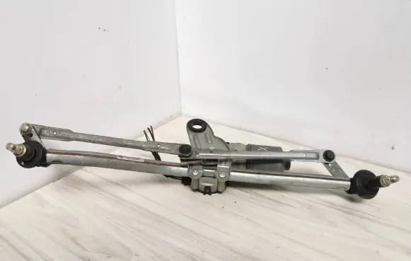 BMW X3 E83 Front wiper linkage and motor 7051669 3397020922