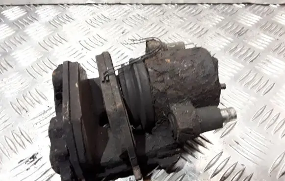 Volkswagen Golf V Front brake caliper