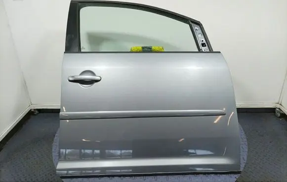 Volkswagen Cross Touran I Front door 