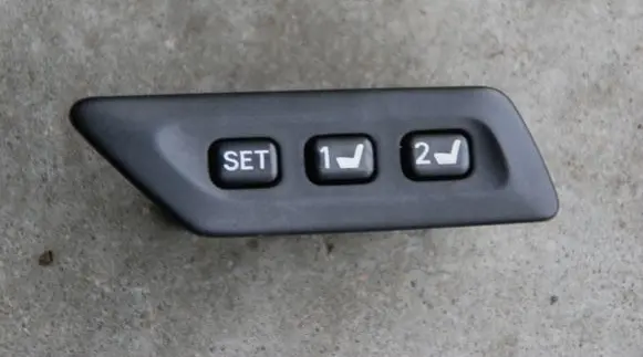 Toyota Avensis T270 Other switches/knobs/shifts 126KM