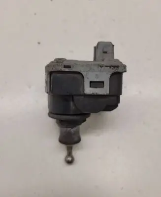 Headlight level adjustment motor