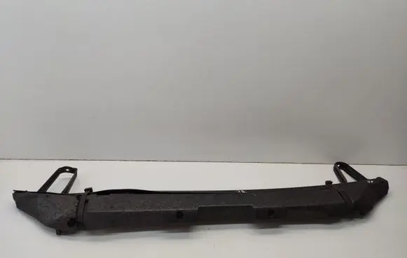 Nissan Qashqai Front bumper mounting bracket