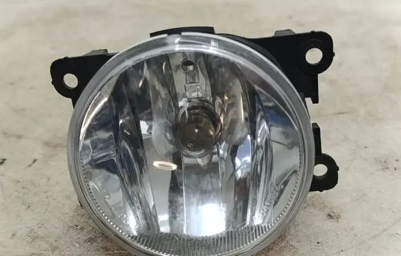 Peugeot 2008 I Front fog light A046192 E415069