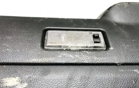 Nissan X-Trail T31 Rear seat light