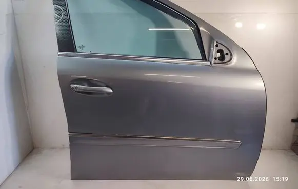 Mercedes-Benz ML W164 Front door