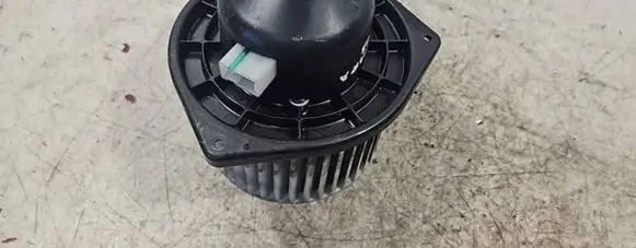 Suzuki Grand Vitara II Heater fan/blower CSA431D009