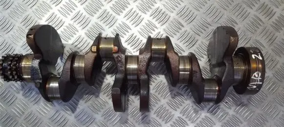 Mercedes-Benz E W124 Crankshaft 