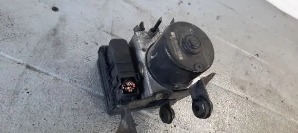 Mazda 3 I ABS Pump