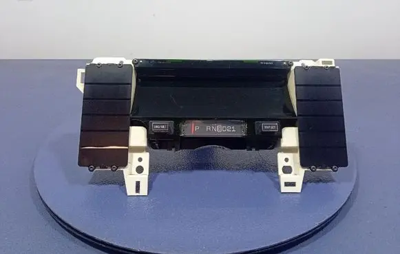 Cadillac Fleetwood Speedometer (instrument cluster) 16147946