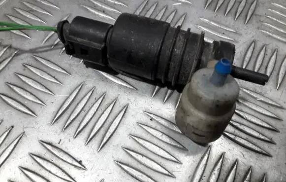 Audi A3 S3 8L Windscreen/windshield washer pump
