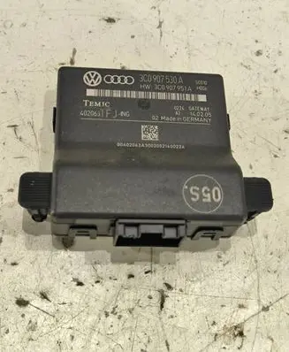 Volkswagen PASSAT B6 Door control unit/module 3C0907951A 3C0907530A