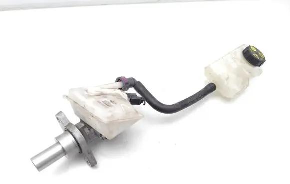 Ford Kuga II Master brake cylinder 033508-91601