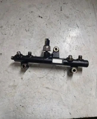 Peugeot 508 Fuel main line pipe