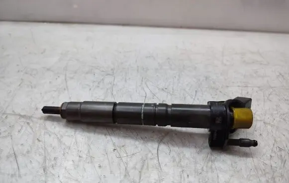 Mercedes-Benz ML W166 Fuel injector 0445116026