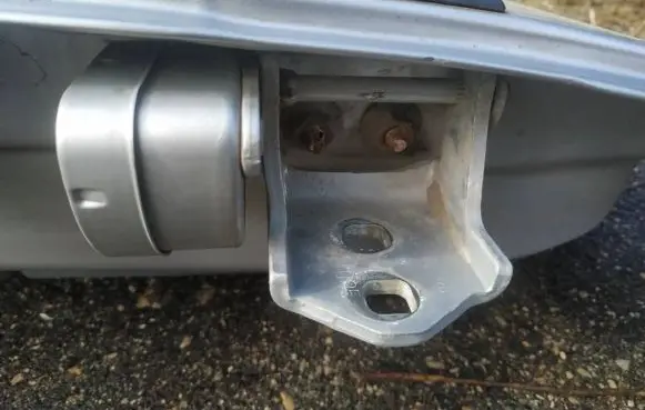 Renault Scenic II - Grand scenic II Rear door lower hinge