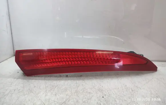 Tailgate rear/tail lights