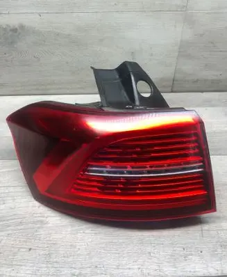 Volkswagen PASSAT B8 Rear/tail lights 3G9945207B 81440101