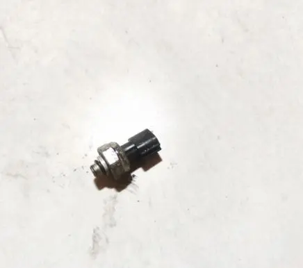 Hyundai i30 Air conditioning (A/C) pressure sensor T142CP810 Z523