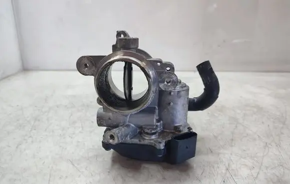 Audi A4 S4 B9 Throttle valve 04L128063T