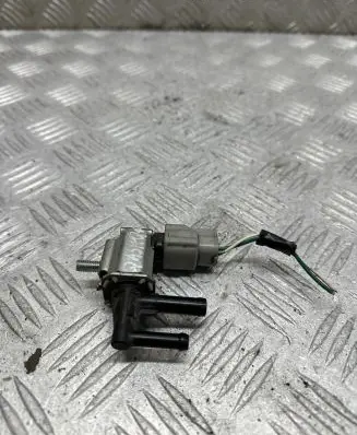 Nissan Qashqai Turbo solenoid valve K5T48583