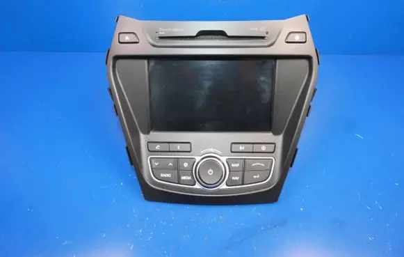Hyundai Grand Santa Fe NC Radio/CD/DVD/GPS head unit 965602W200